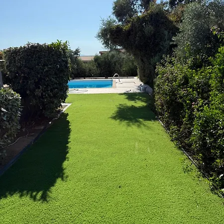 Σπίτι διακοπών Irimar Retreat Managed By Hilltop Residences Μικρά Μαντίνια